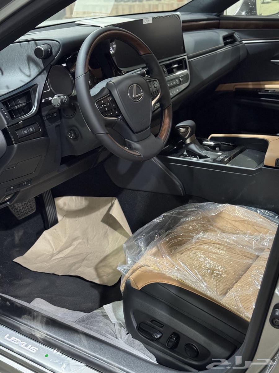 لكزس ES350 بنزين 2025 CC اقل سعر (سعودي)63667756434435114