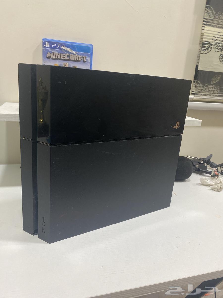 Sony 4 for sale without controller63655319663233110