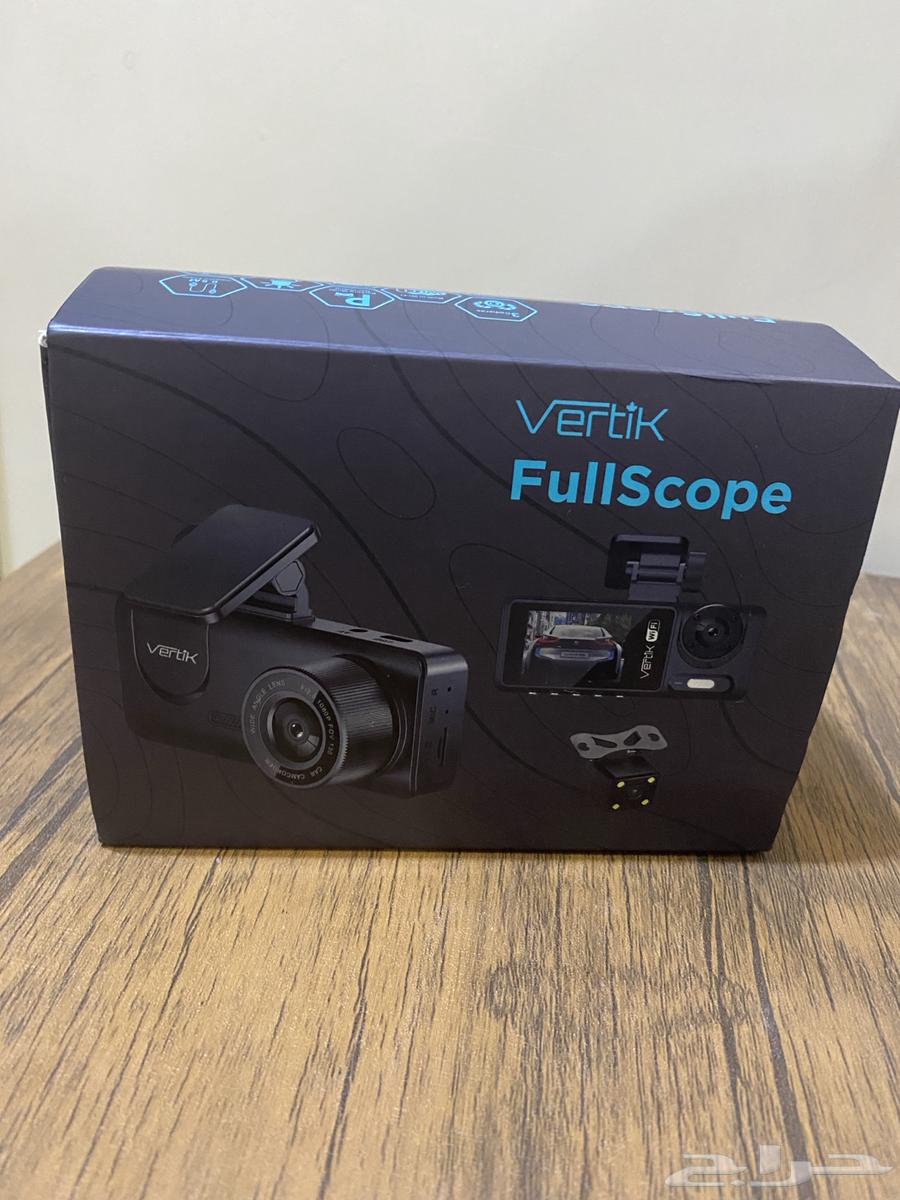 Dash cam with three front, rear, and interior cameras63655324048643110