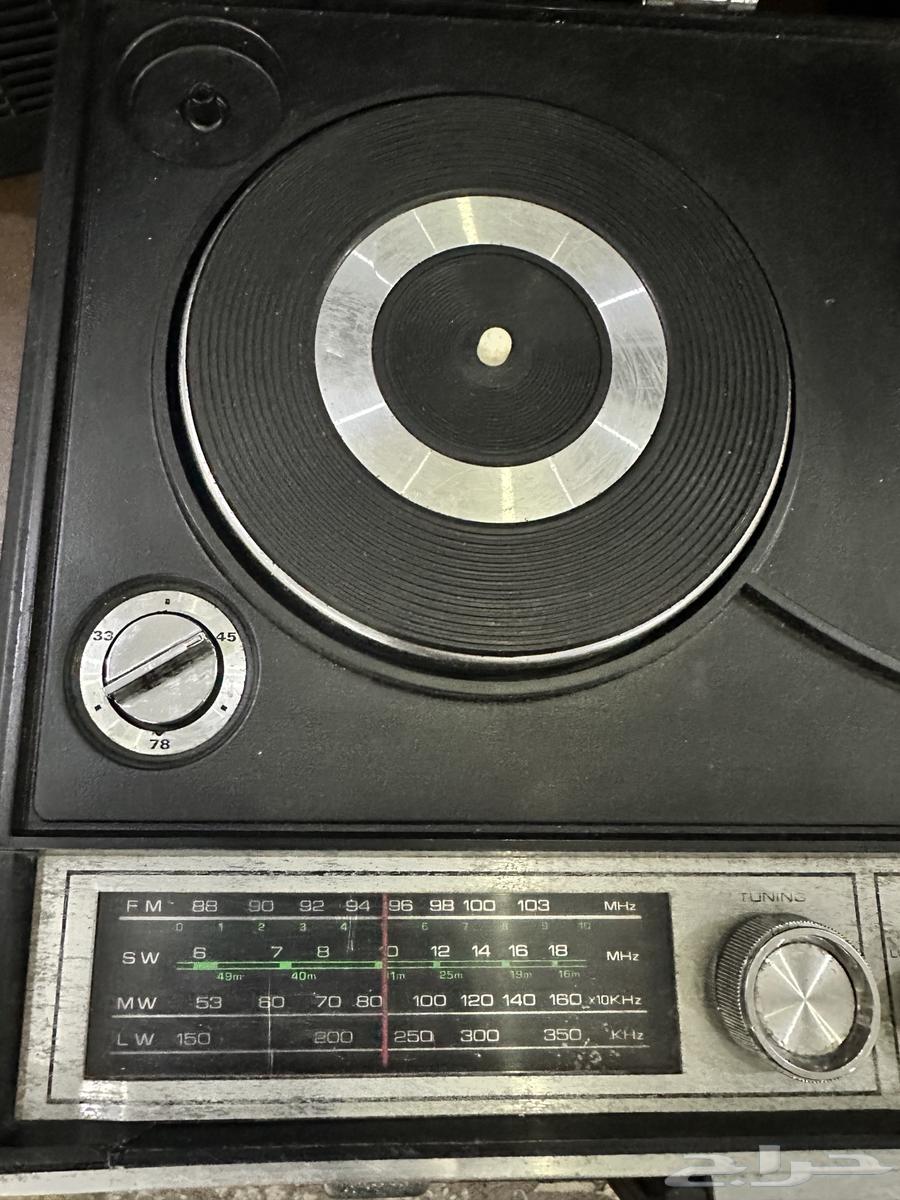 Rare Sanyo 1970s Portable Record, Cassette, and Radio Player63655110970755114