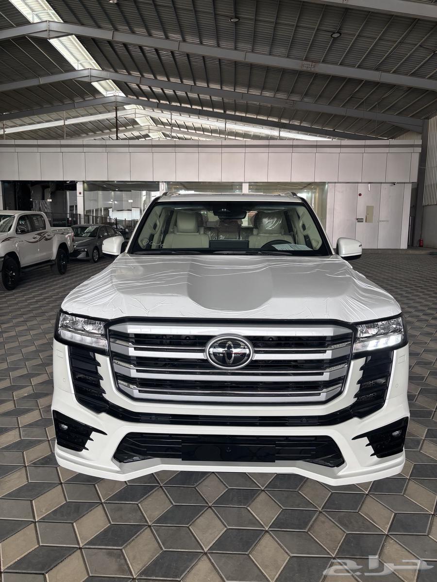 Toyota Land Cruiser GXR-L5-2025 Gulf version lowest price with warranty63667650495489112