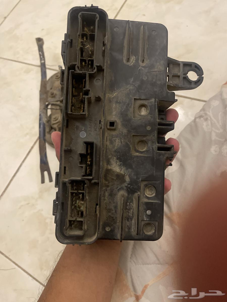 علبة فيوزات مرسيدس بنز63667494638850112