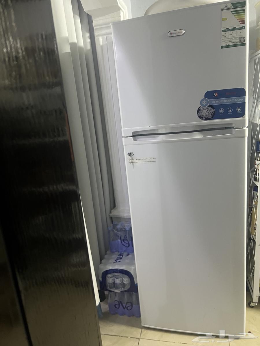 Refrigerator and freezer63655321665921110