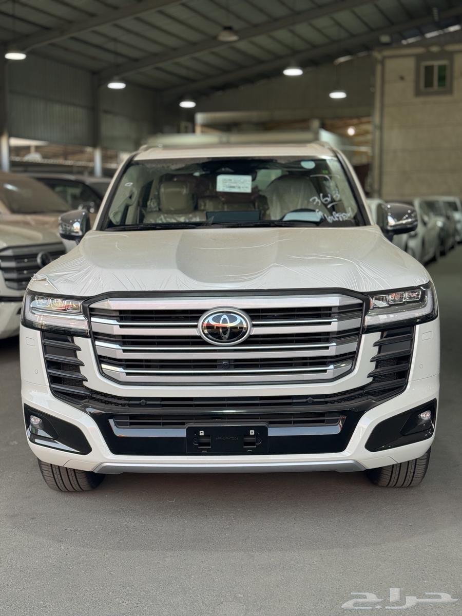 2025 Land Cruiser VX Hybrid Lowest Price (Saudi)63667650612225111