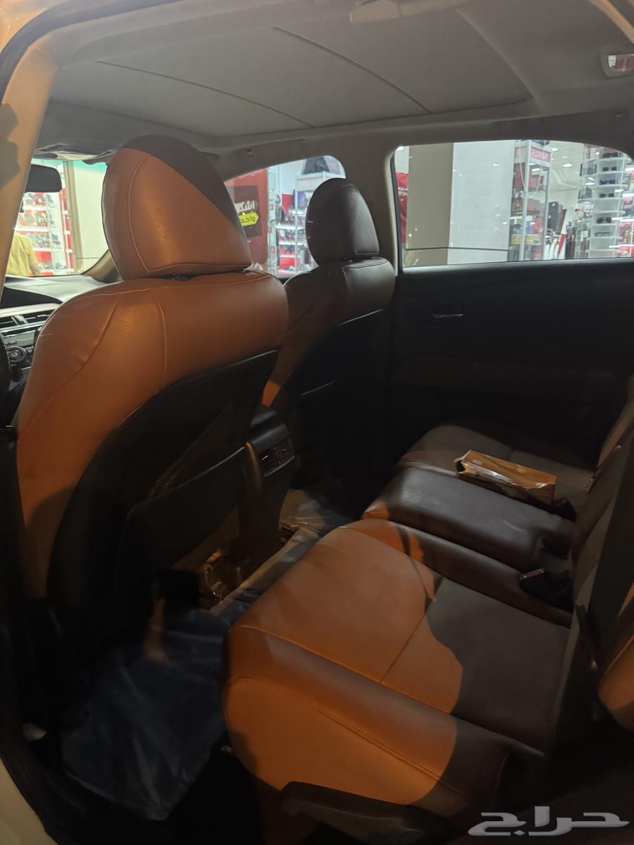 Lexus RX63671038153217114