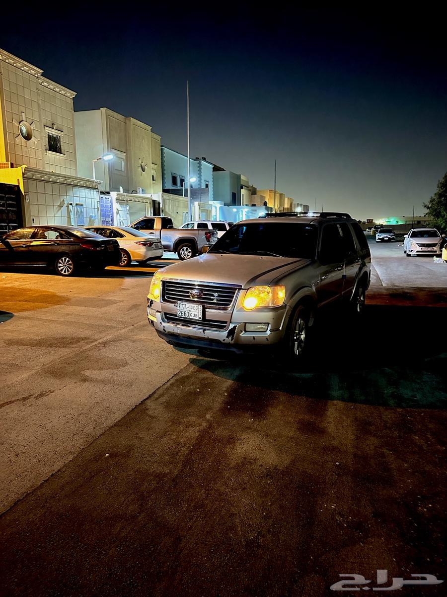 Ford Explorer 201063668592415617111