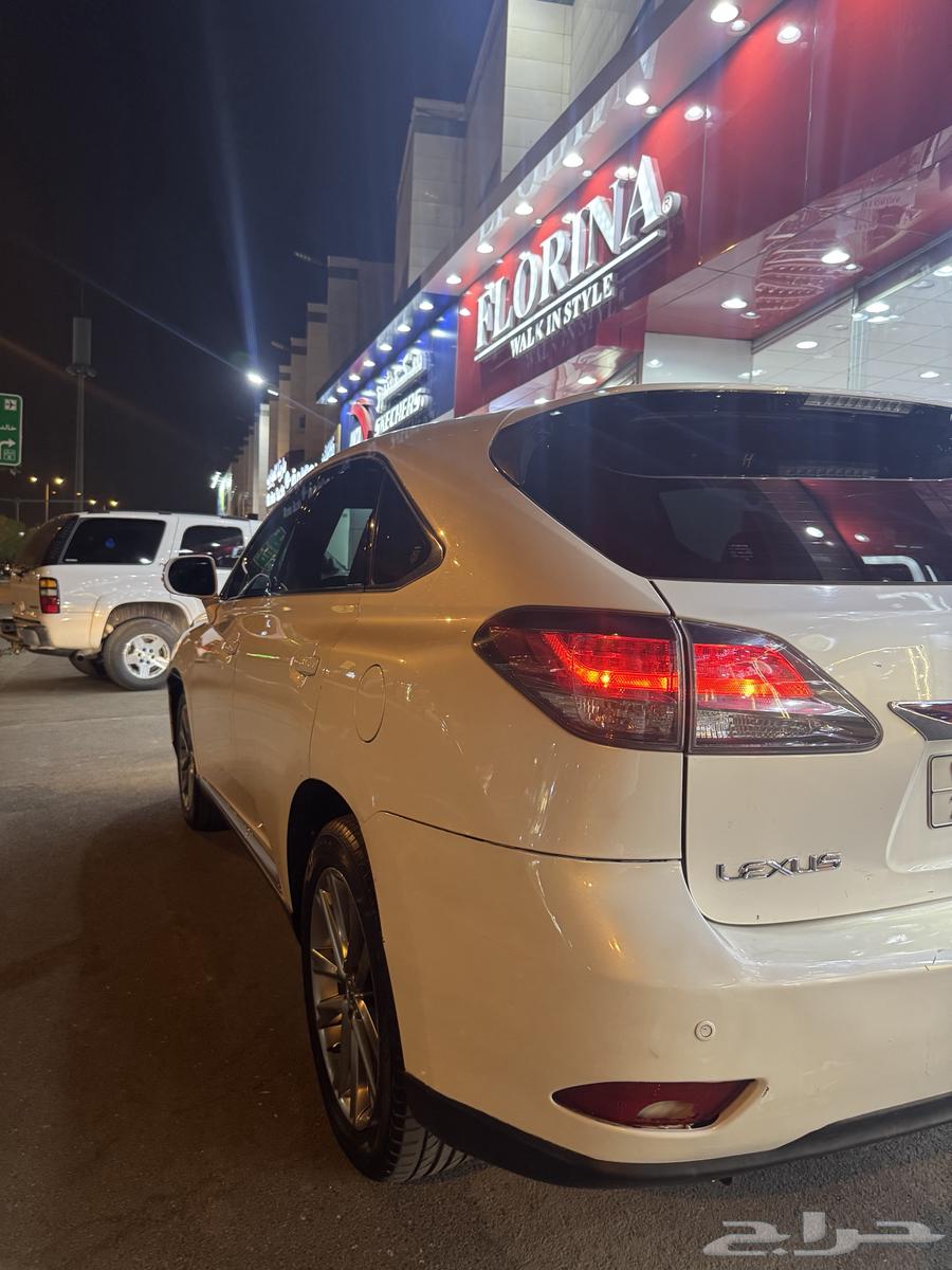 Lexus RX63671038153217110