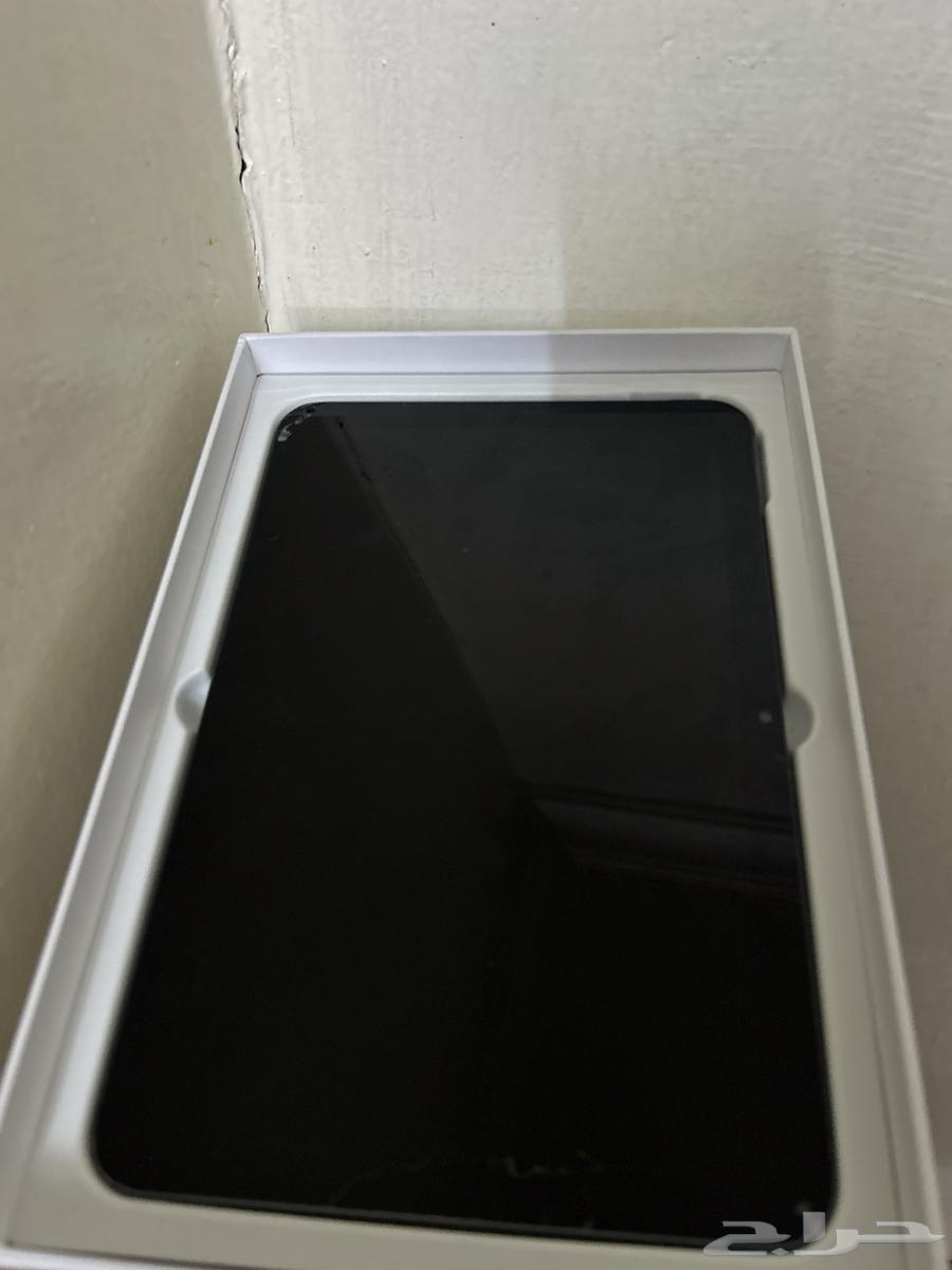 iPad for sale with front screen cracked, negotiable price63655311416193113