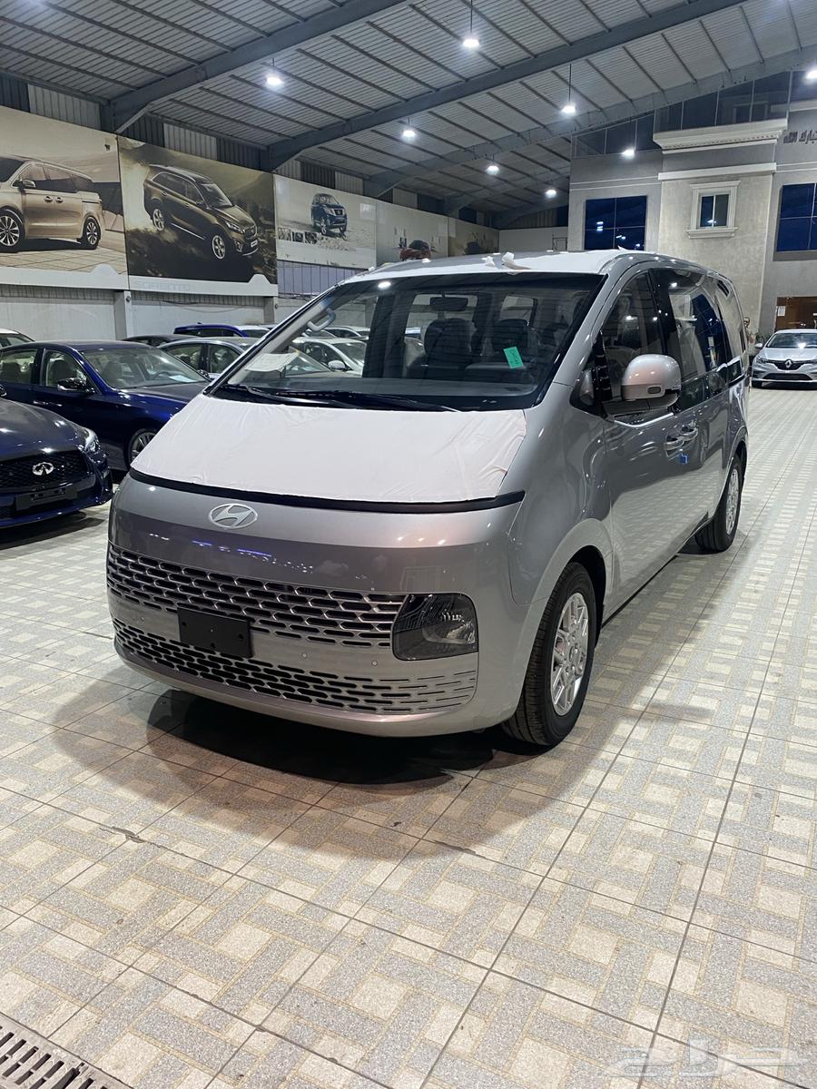 Hyundai Staria Diesel 2025 model available at the best price63667646369154110