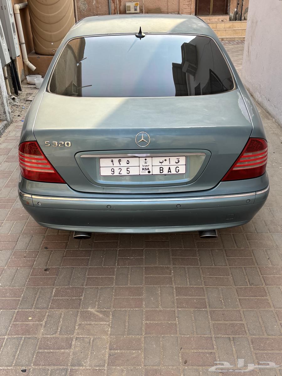 Mercedes E320 model, manufactured in 2002, green color.63667520100739111