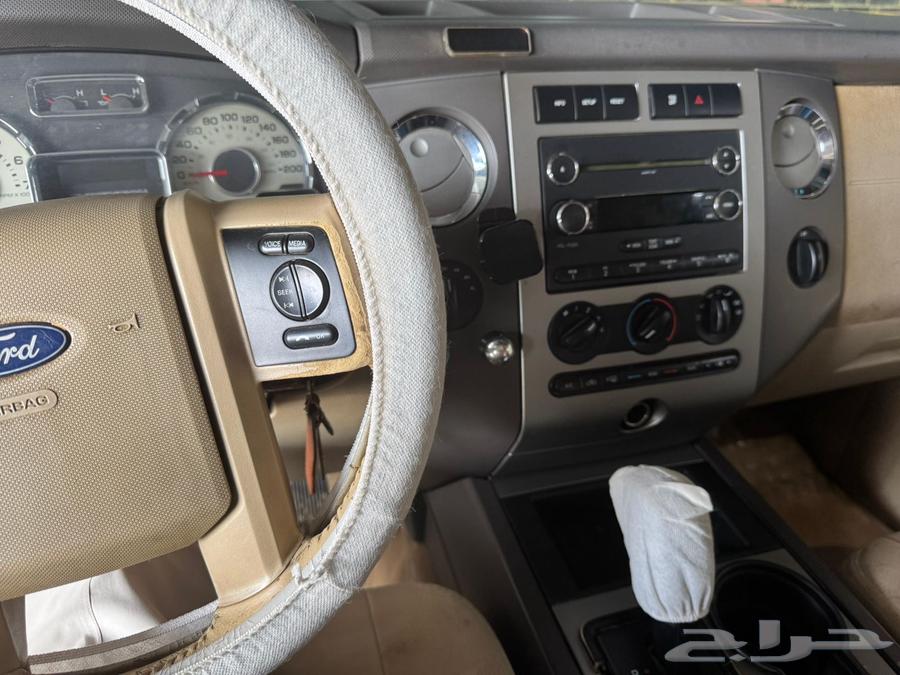 Ford Expedition 201263667509609985110