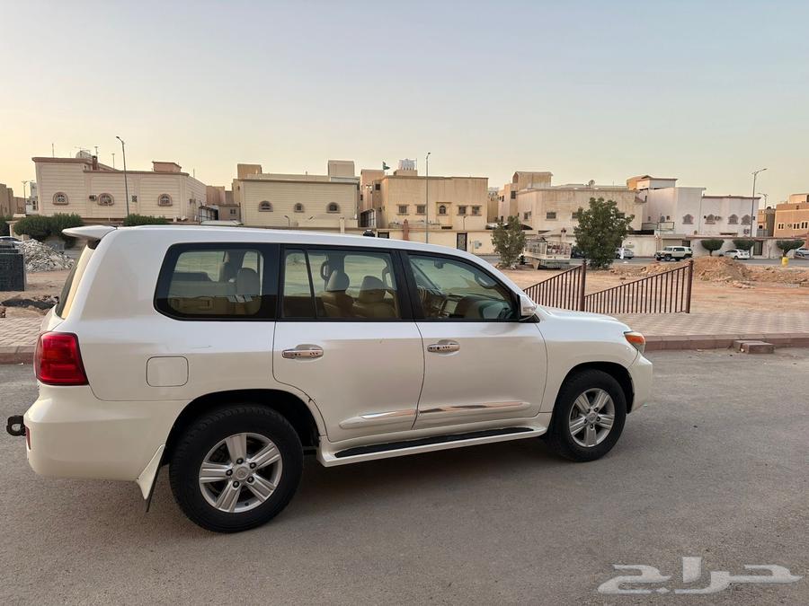For Sale Full Option 2014 Land Cruiser GXR (8 Cylinder)63667648919169111