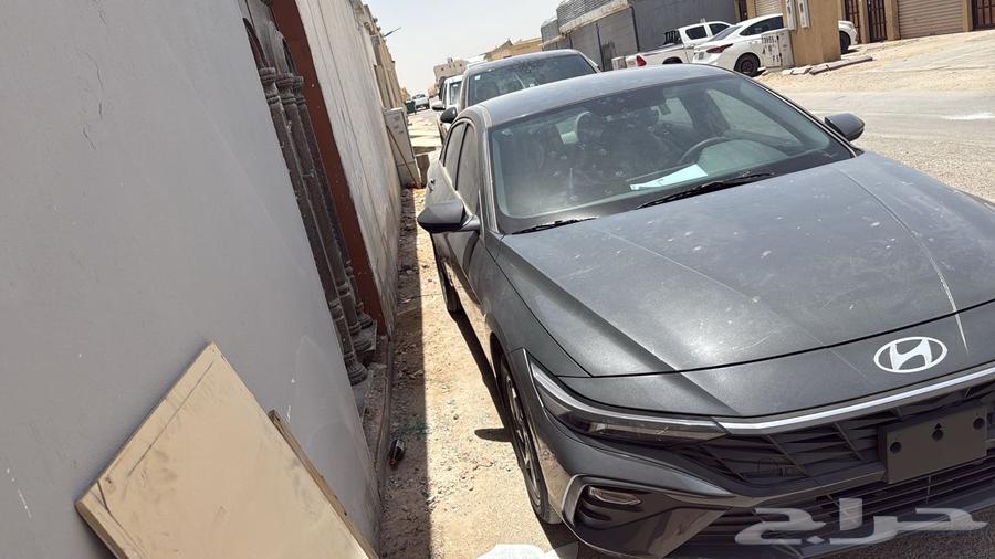 النترا 2024 ماشية 26 الف بدي كله وكالة ما فيه الا رفرف خلفي63667517464578110