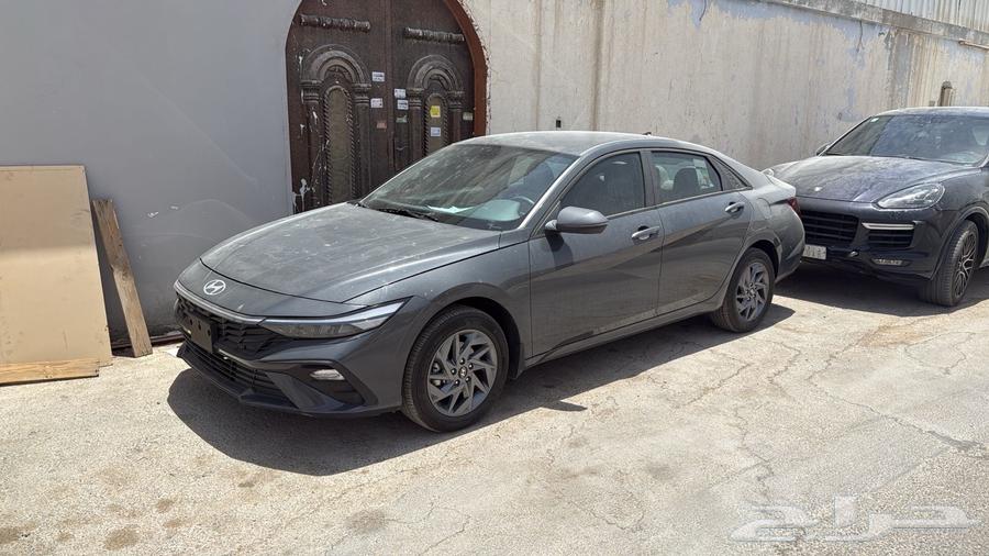النترا 2024 ماشية 26 الف بدي كله وكالة ما فيه الا رفرف خلفي63667517464578112