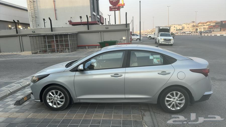 Accent 2021 with a minor dent on the right side door63667650281090110