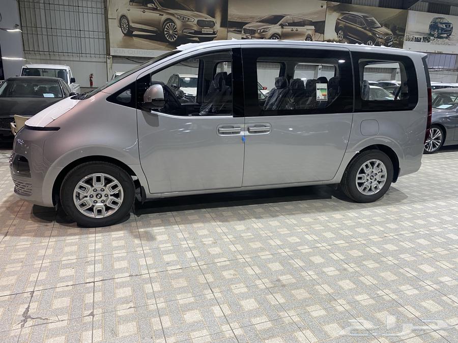 Hyundai Staria Diesel 2025 model available at the best price63667646369154114