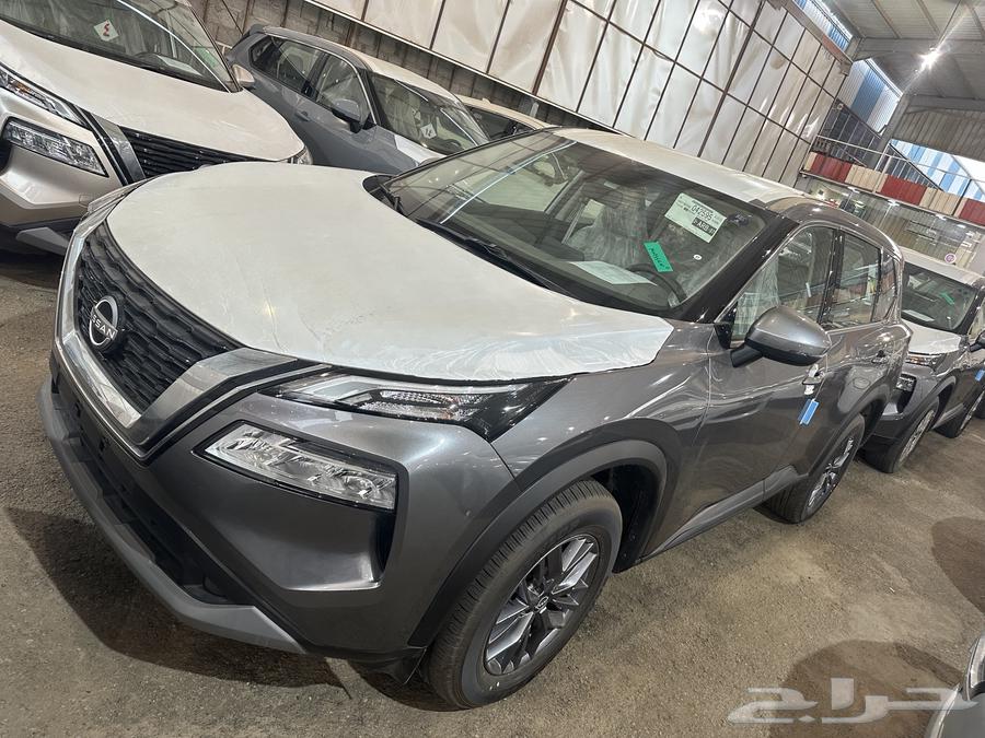 Nissan Extreel 5 Seater Standard With and Without Double Cabin 202563667497681409110