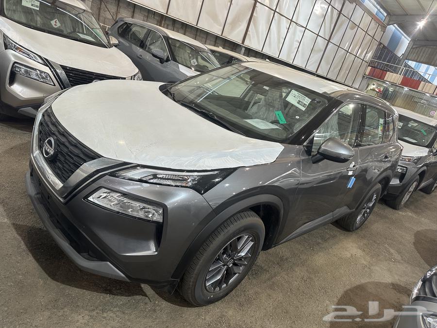 Nissan Extreel 5 Seater Standard With and Without Double Cabin 202563667497681409111