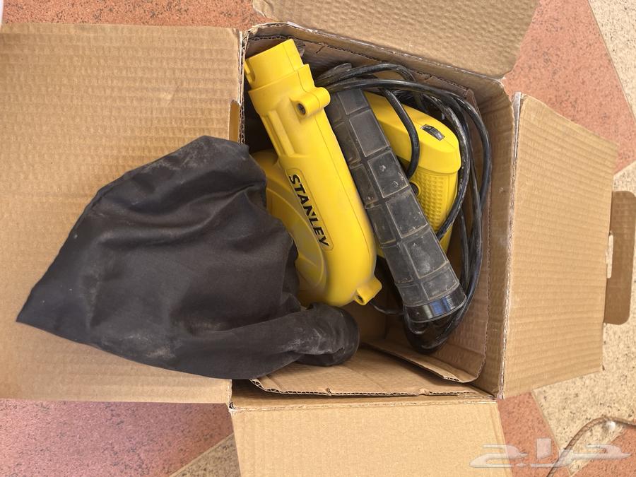 Stanley 600W 220V Air Blower with Variable Speed.63680797258627110
