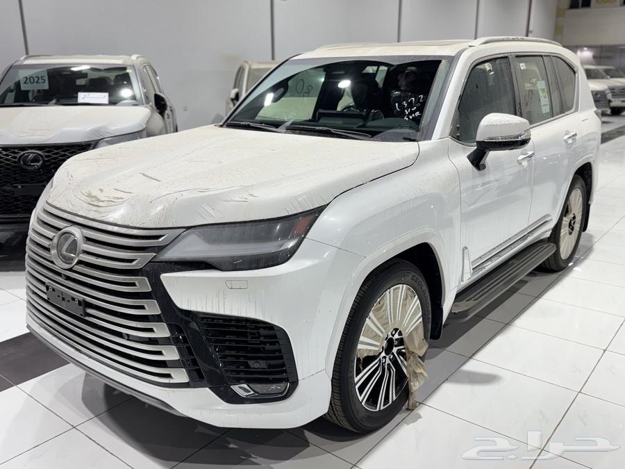 Lexus BB LX 600 Premium 2025 White Exterior Red Interior 50-50 System63667519898881112