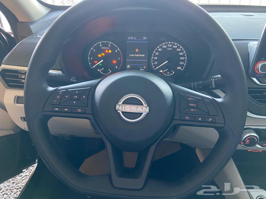 Nissan Altima63667651010435111