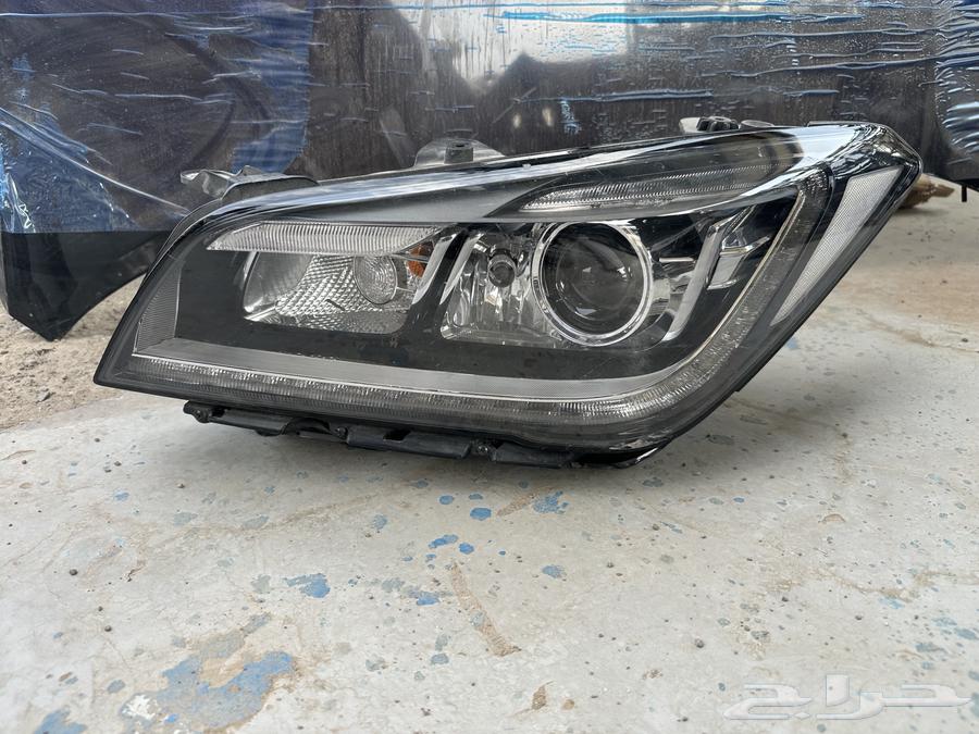 Genesis Left Headlight 2015-201663667519497217113