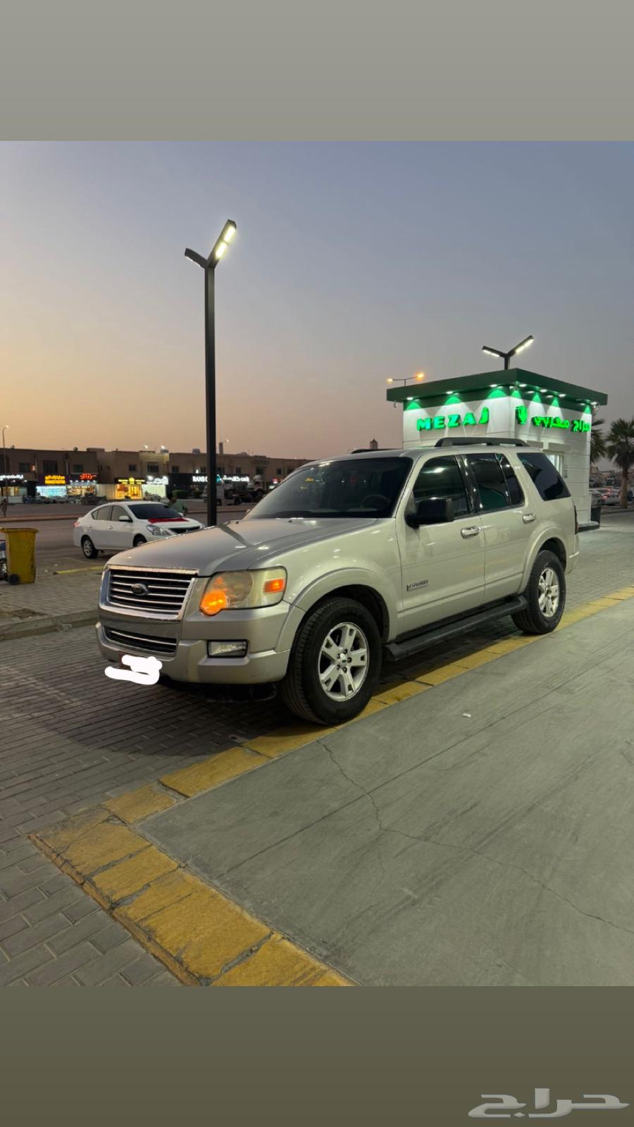 My 2007 Explorer, country vehicle, replaced fender, engine and transmission condition for auction63670327638273110