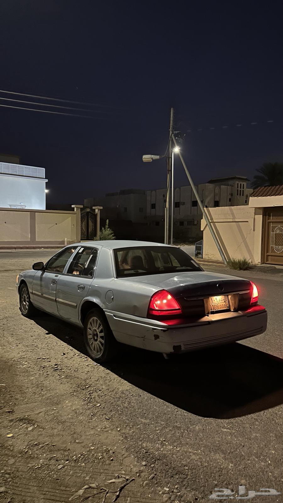 فورد قراند ماركيز 201063671473491586113