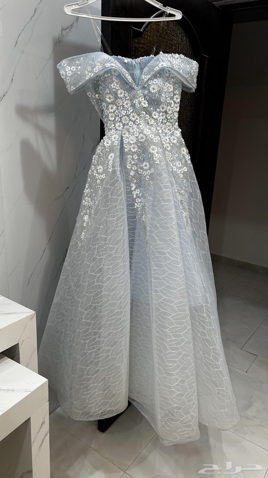 Dresses I wore once, bought them for eight hundred, selling them for two hundred riyals63655515347331113