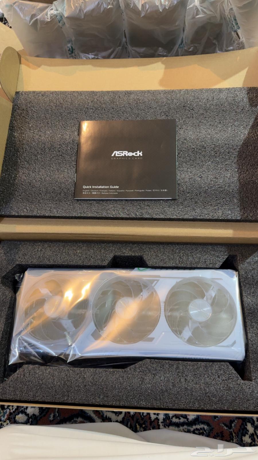 AMD - RX 9070 XT Graphics Card63655409409026110