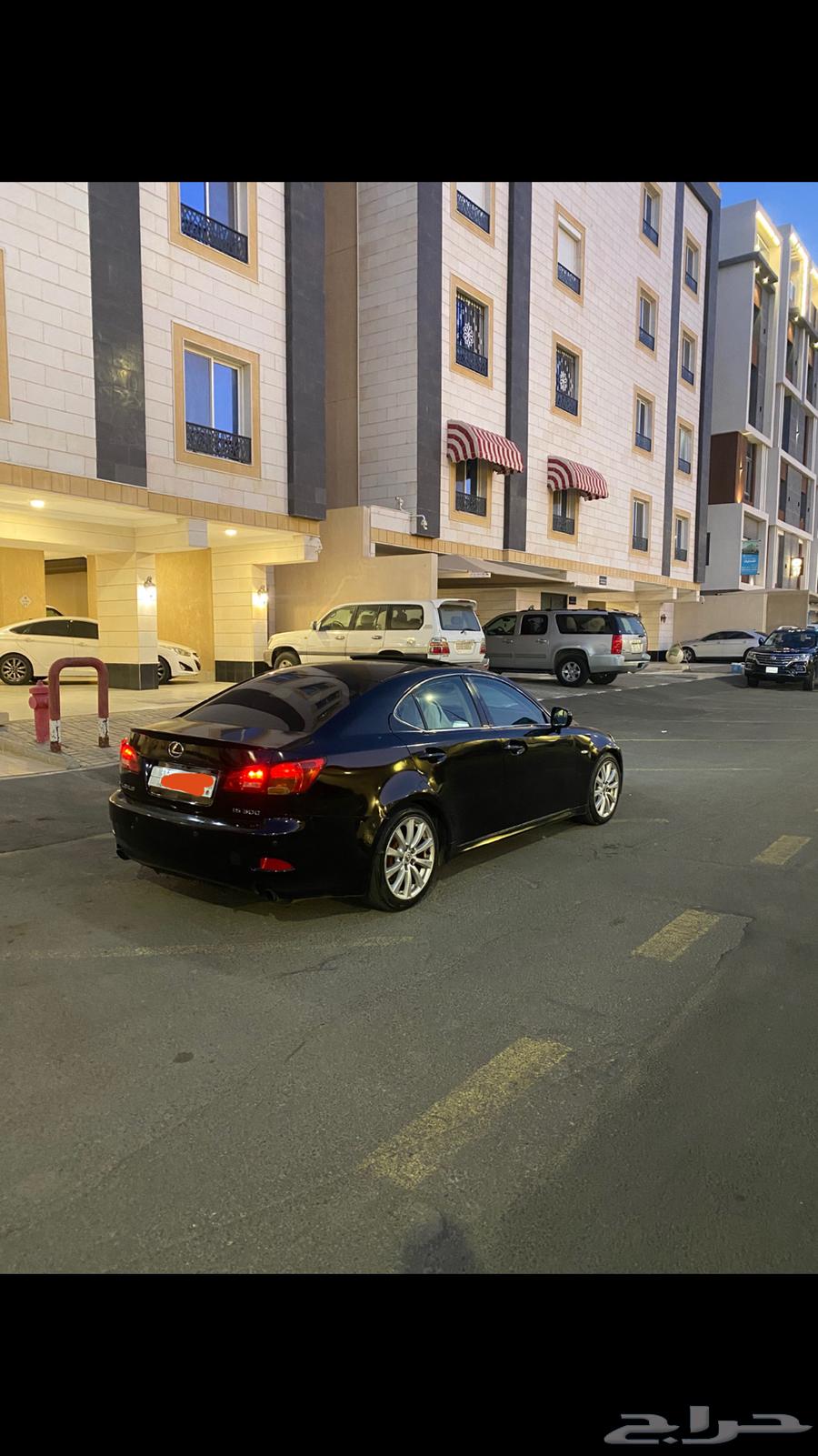 للبيع لكزس is300 موديل 200863672418454273113