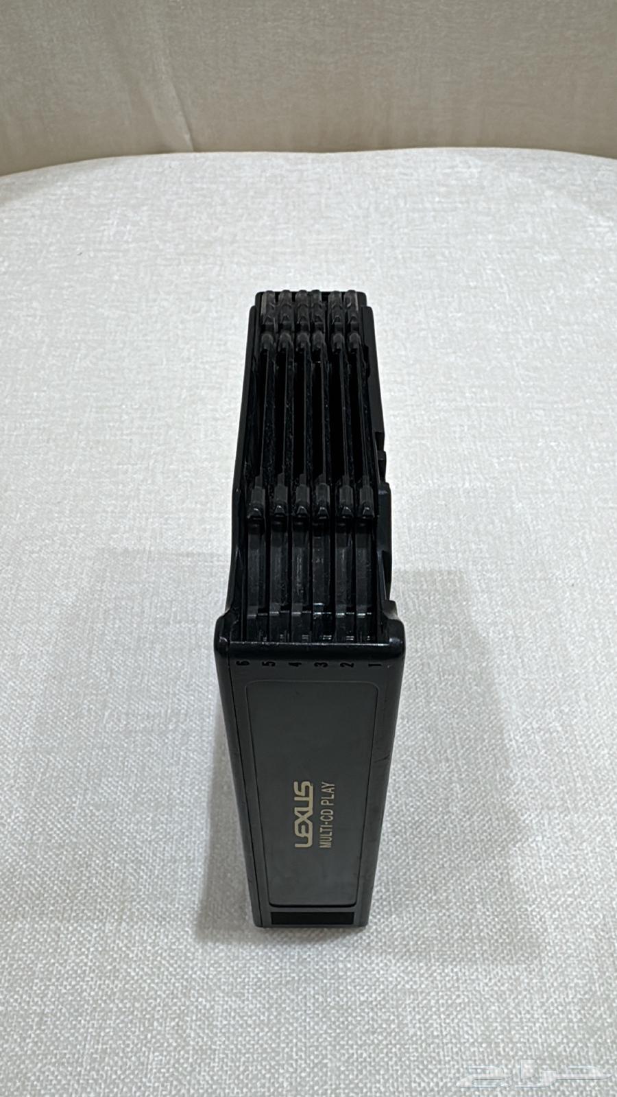 Lexus 400 CD changer from 1995 to 200063698952943362112