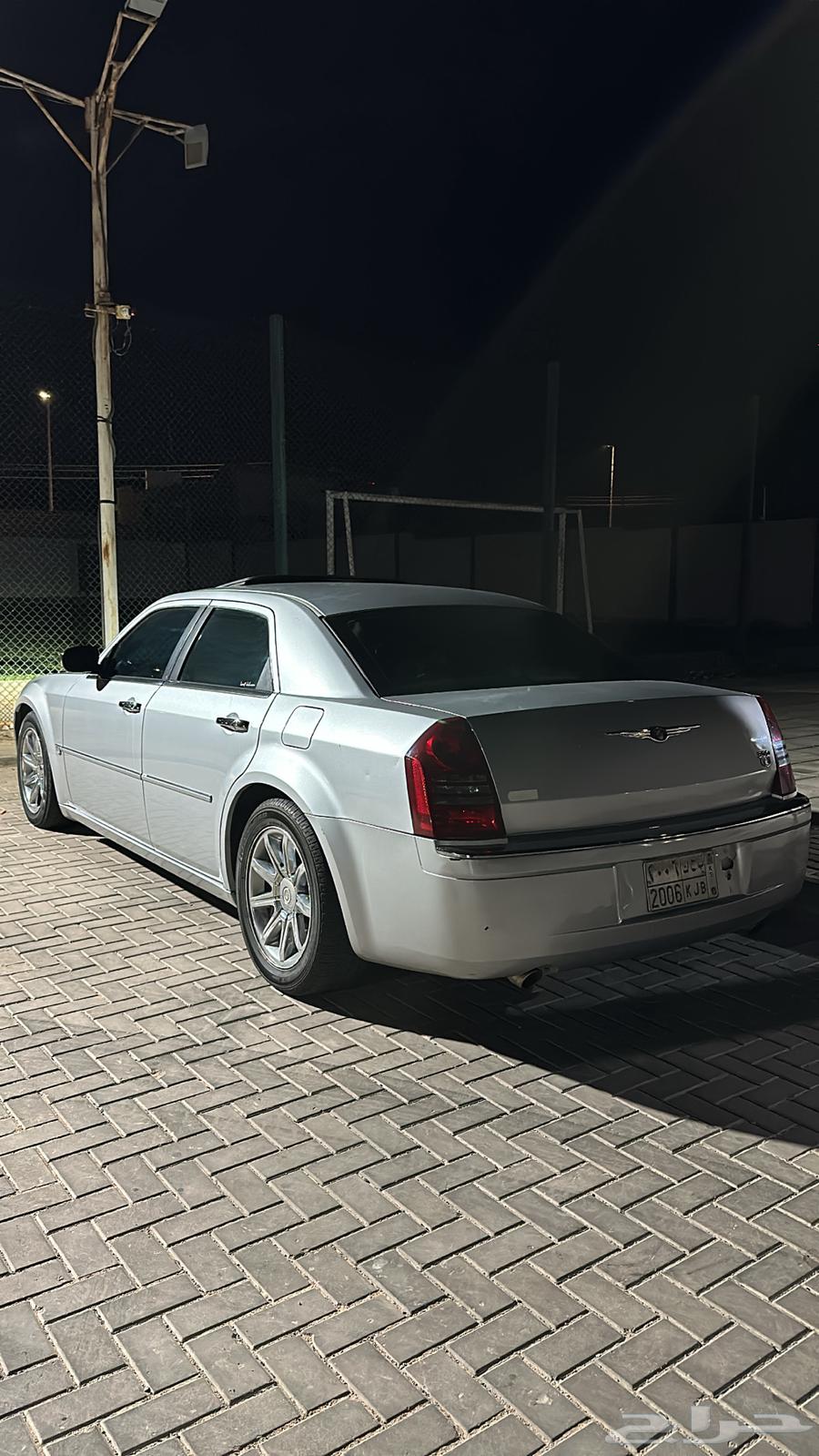 كرايزلر 2006 C300 HEMI63673969350531111