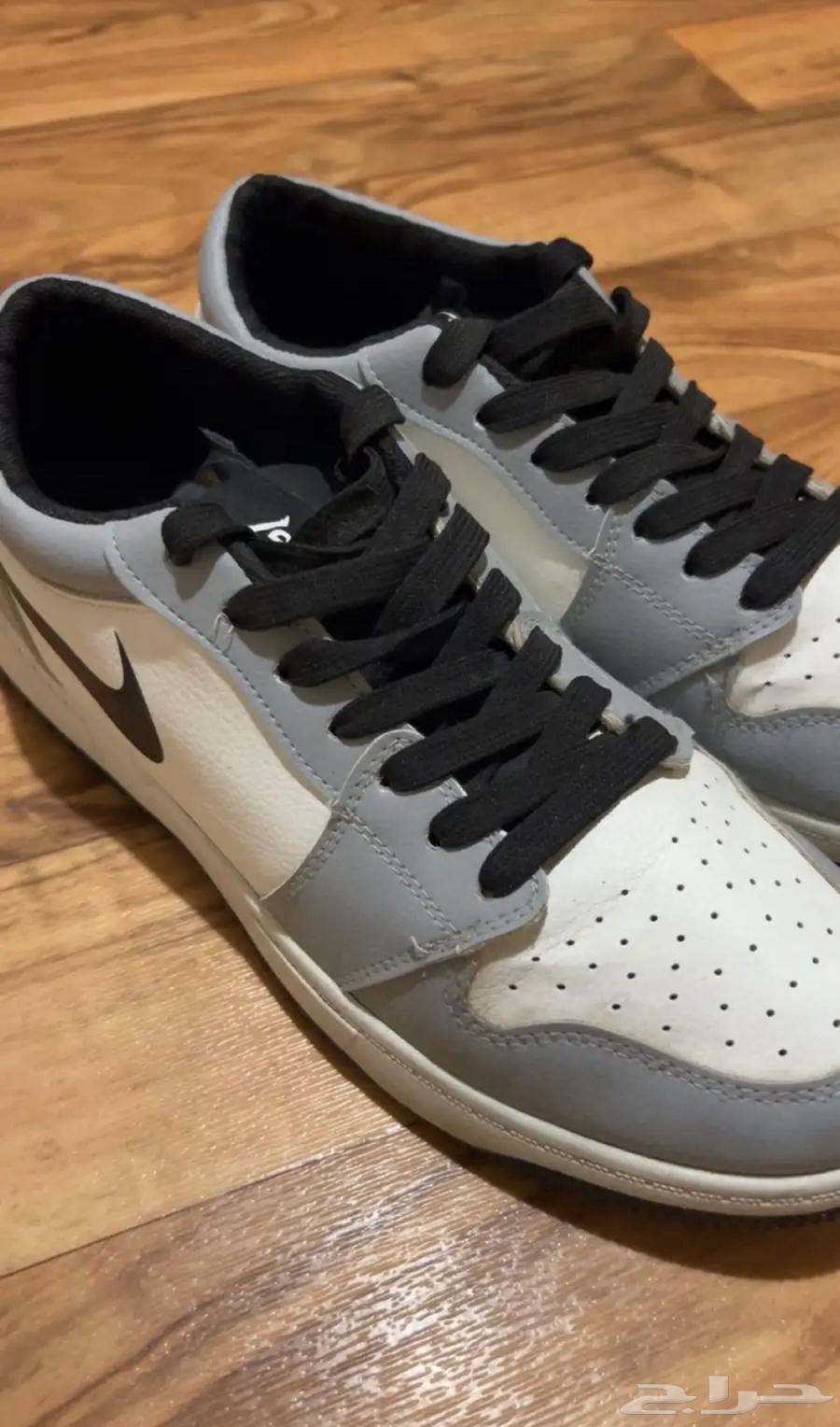 Authentic and very clean Nike shoe63655610715523110