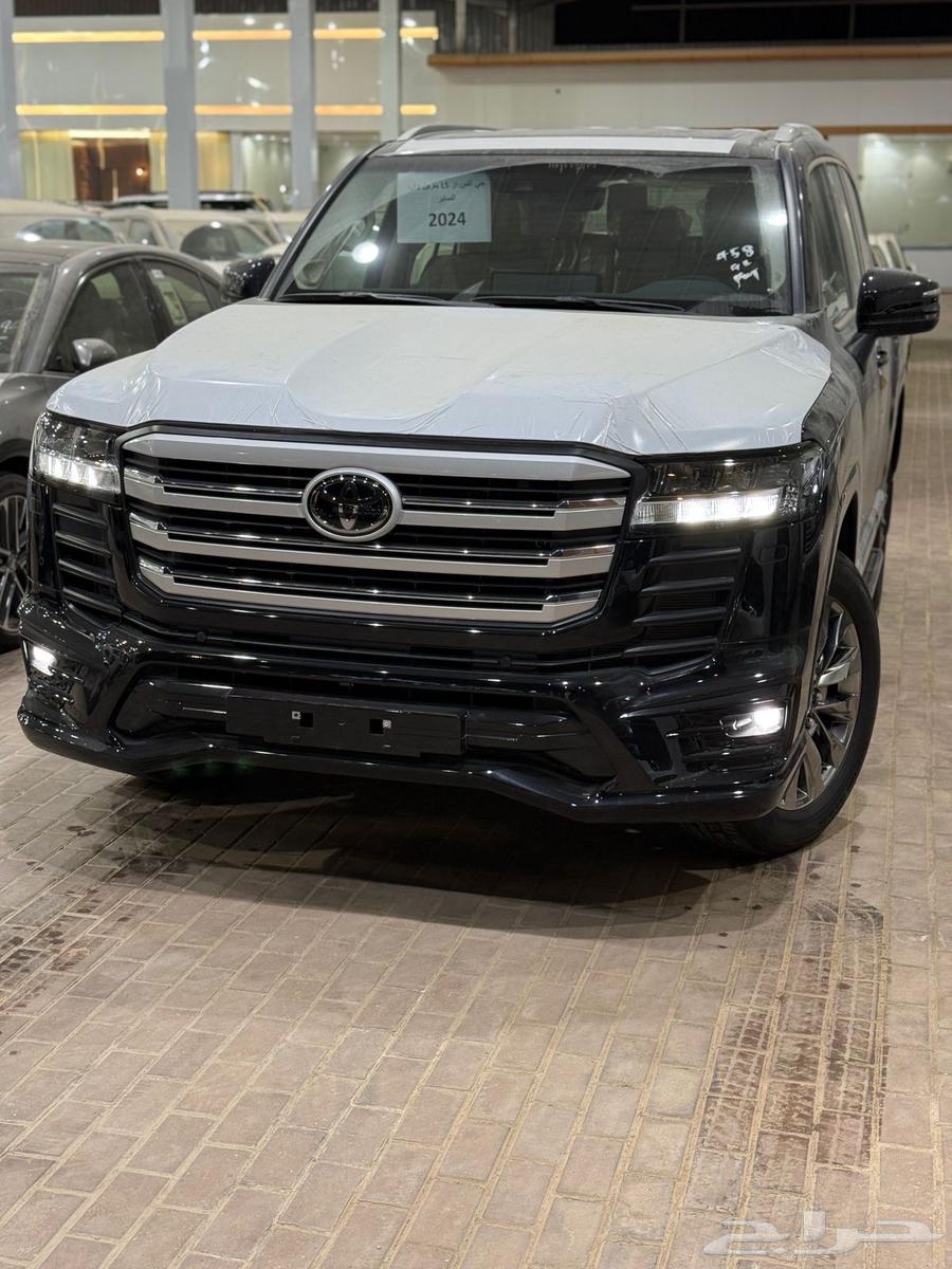 تويوتا لاندكروزر ( GXR-L5 ) 2024 خليجي ( 302 ) شامل63678803582978110