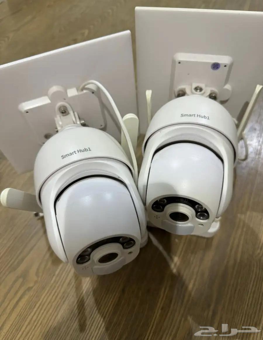 Two Solar-Powered 4G Surveillance Cameras63655419337859112