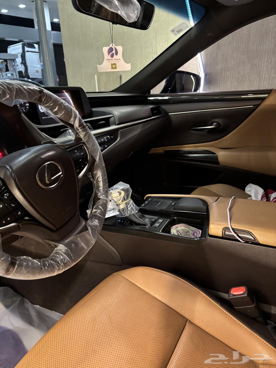 Lexus es300h hybrid 202063672418566914114