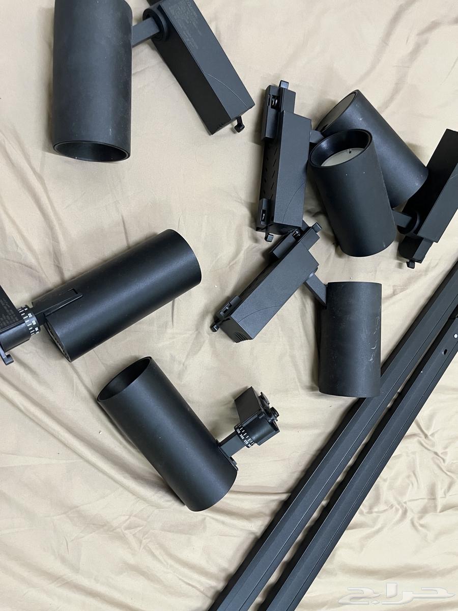 Spotlights for sale, minimal use63677325632259110