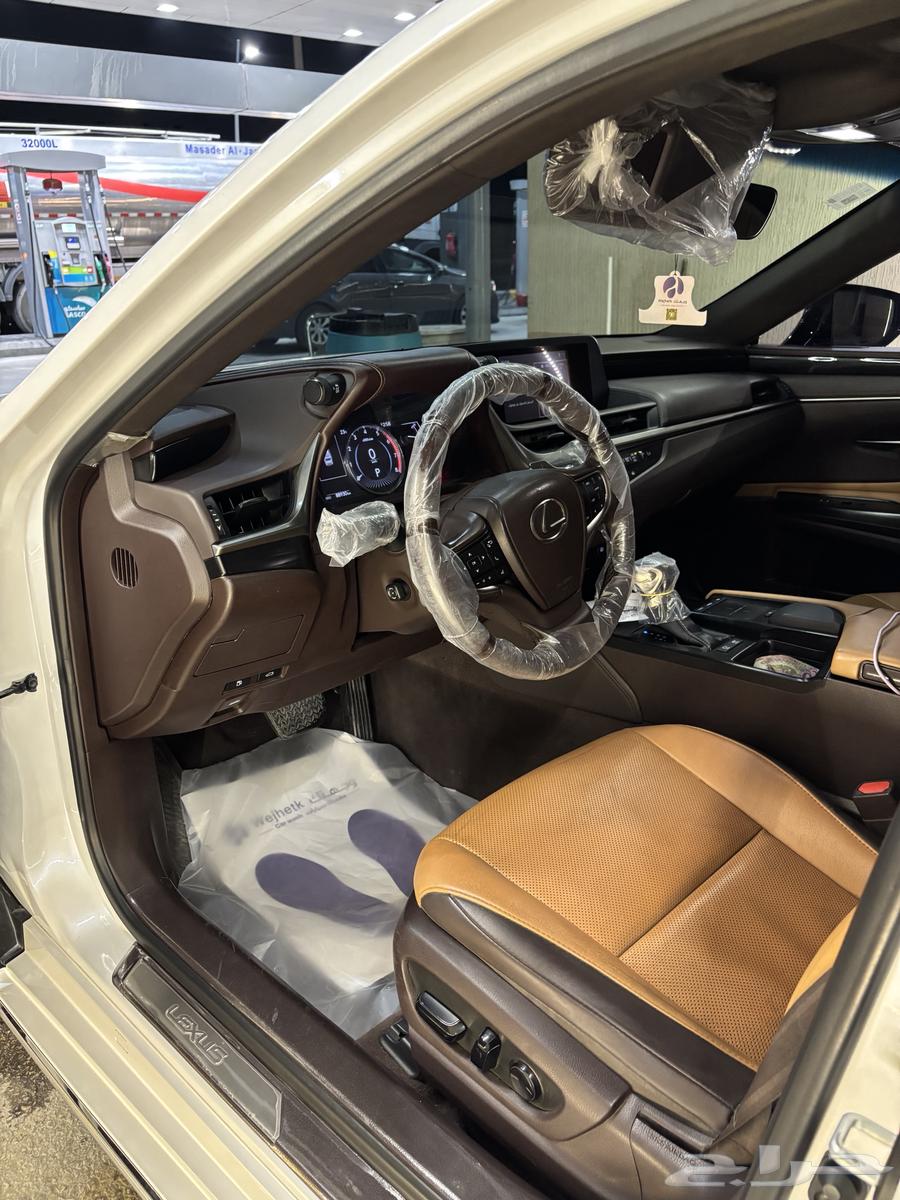 Lexus es300h hybrid 202063672418566914113