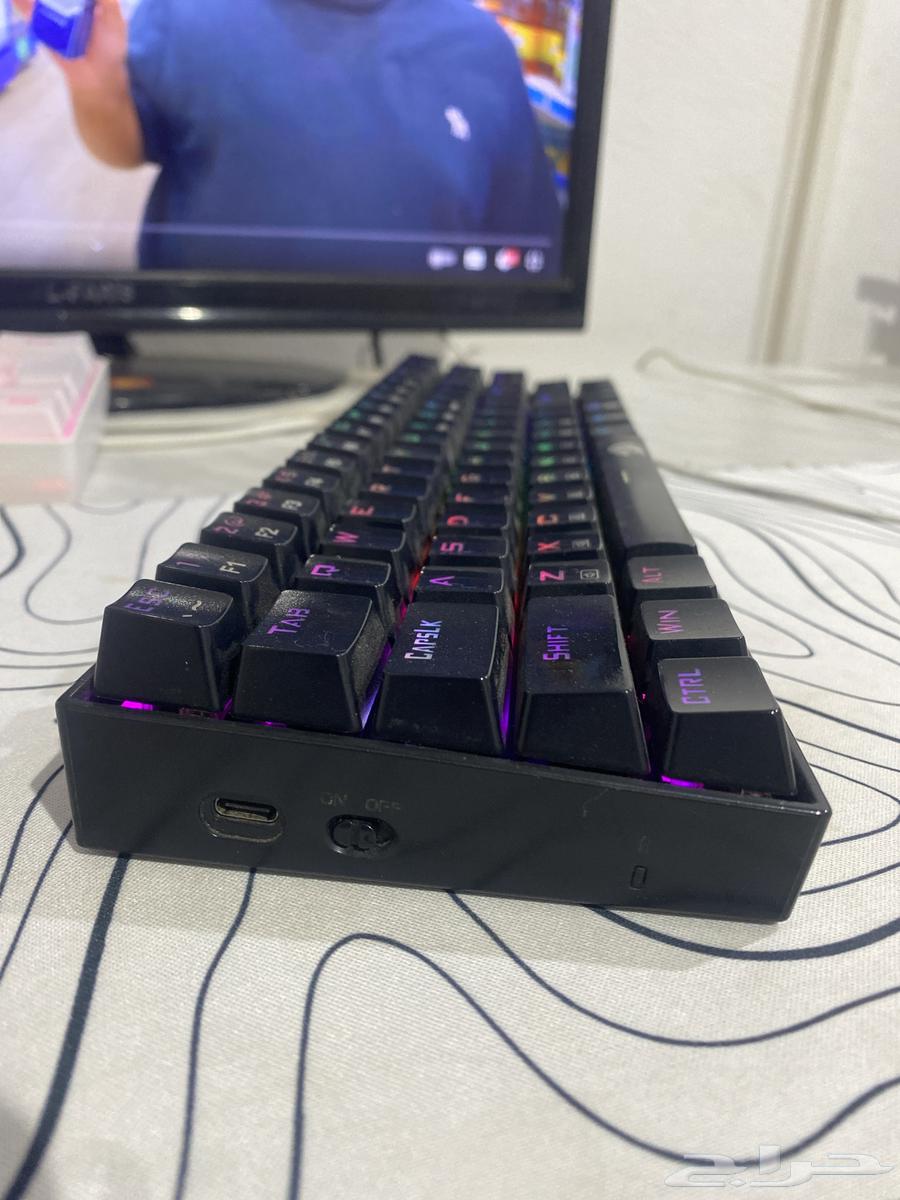 I'm showing you the Dragon Red K599 keyboard, very clean63655607670018111