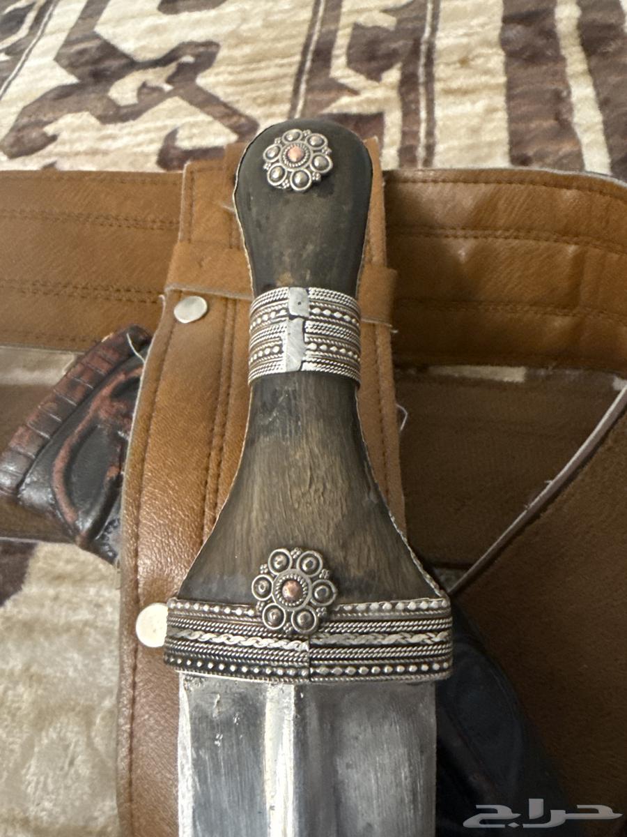 Ancient natural horn dagger63655506528385114