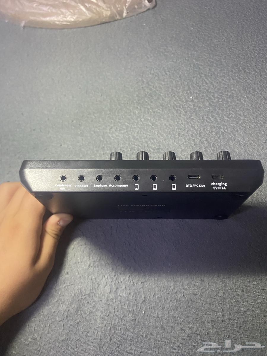 Two controllers, a mouse, a keyboard, a mouse pad, and a camera, all new and in perfect condition63655418934785114