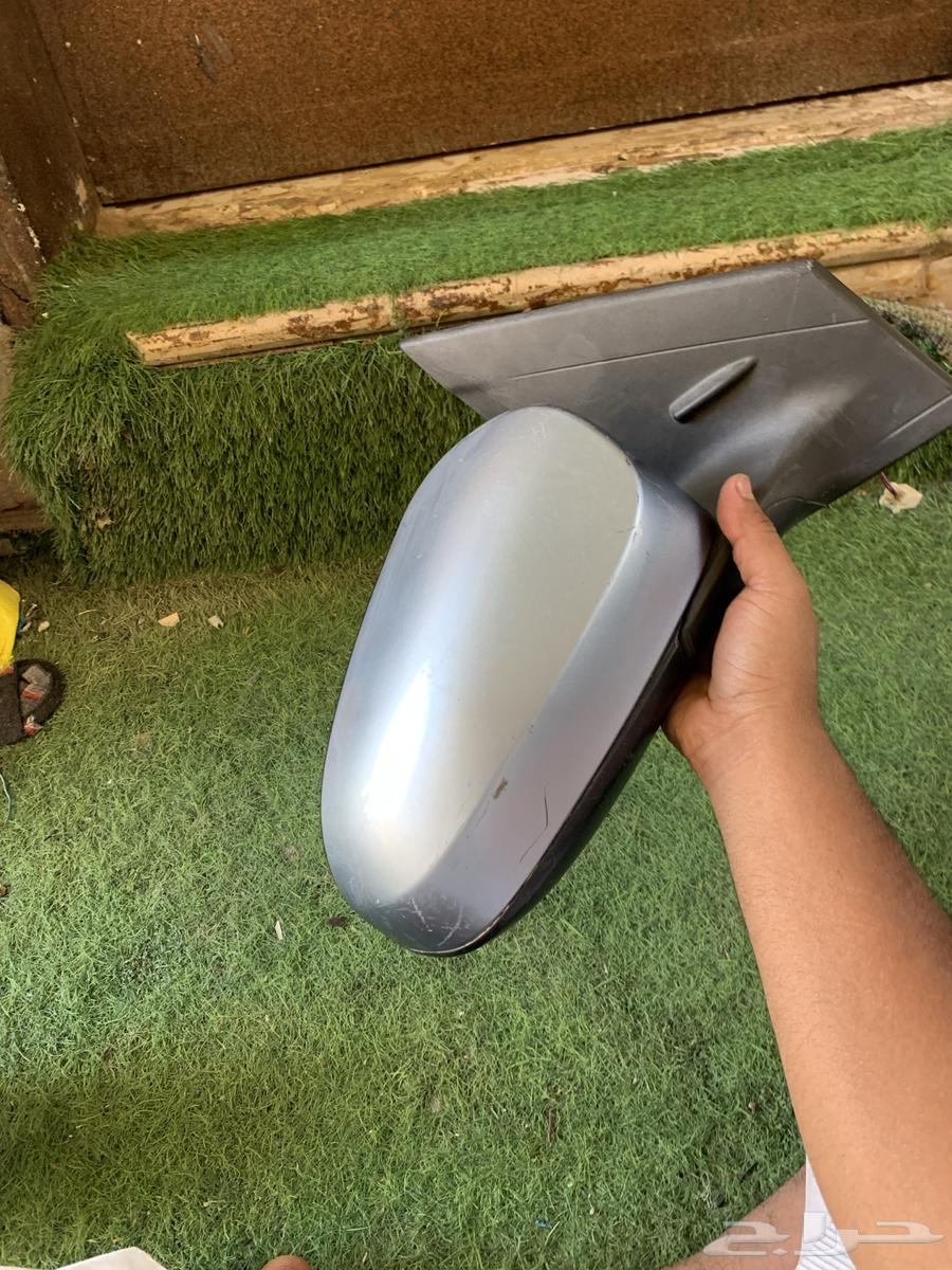 Original right-side mirror for Yaris 2014 to 2022, clean and functional, condition required63679722681987112