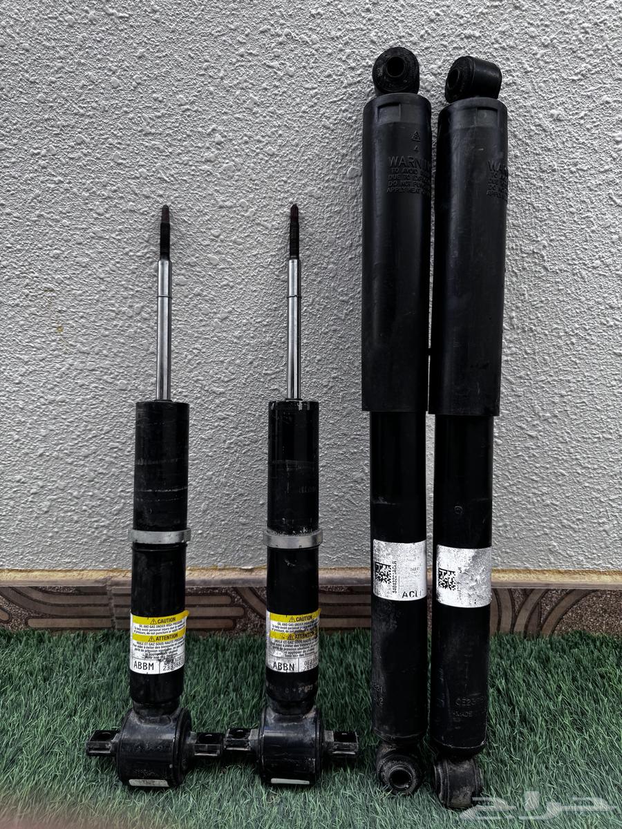 Silverado 2017 Shocks, Radiators, and Scissors63680069693699112