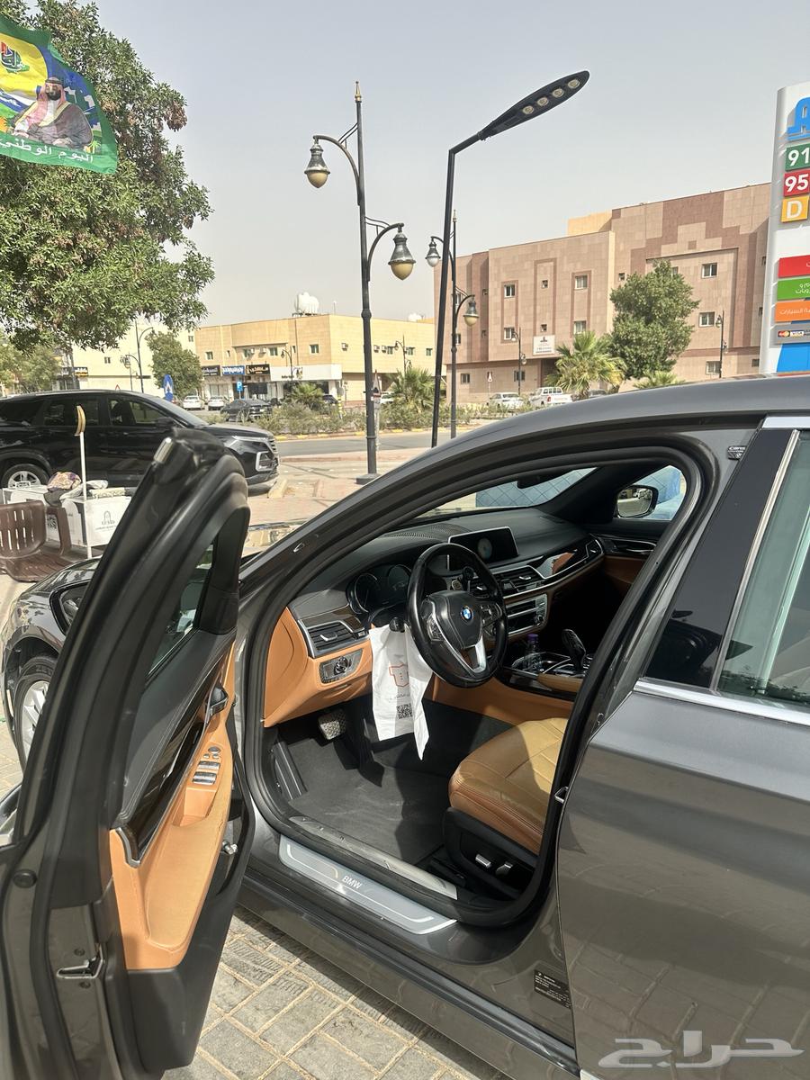 BMW 730li 201663672418232195114