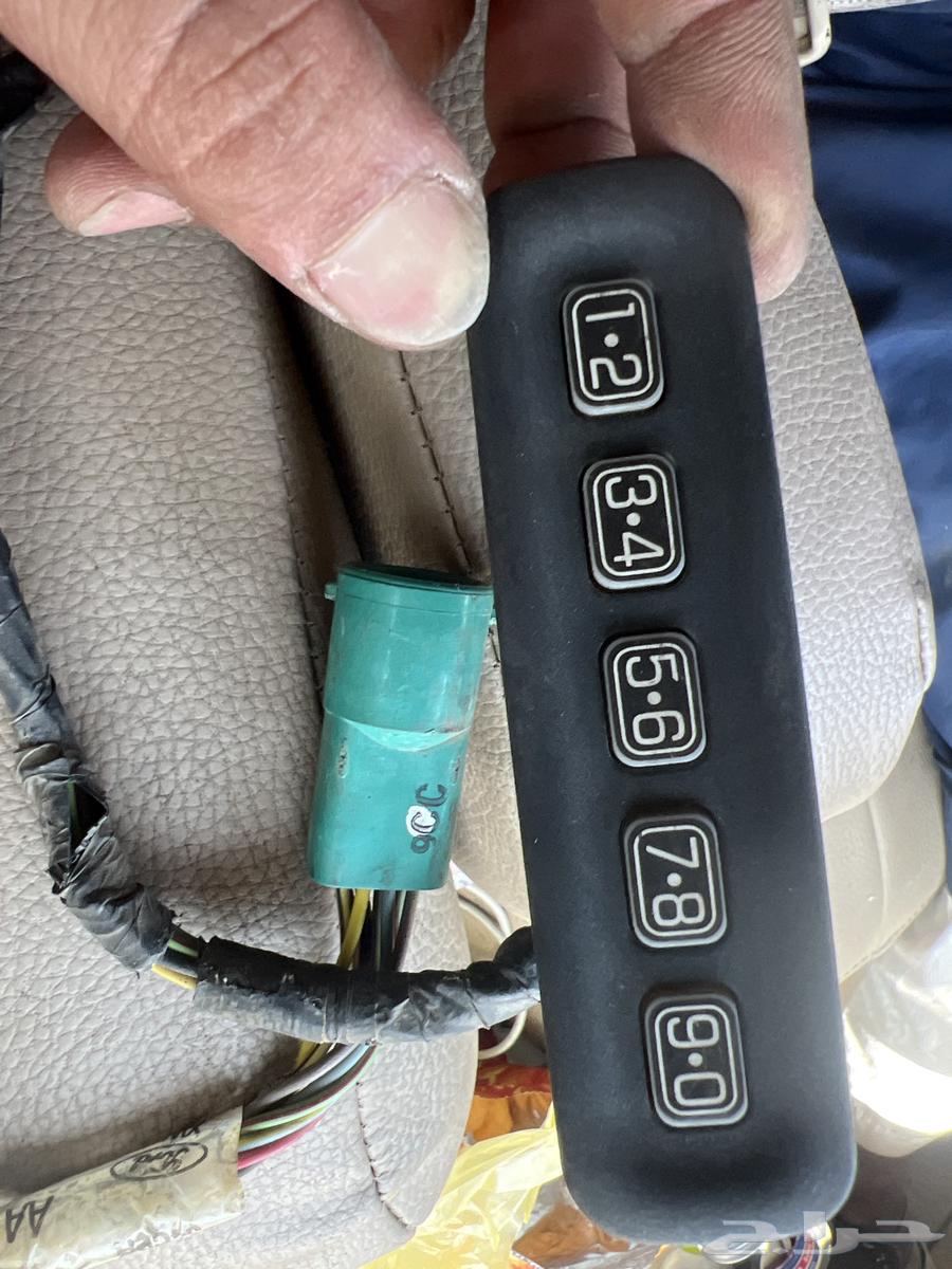 Ford External Door Unlock Buttons63678268761218110