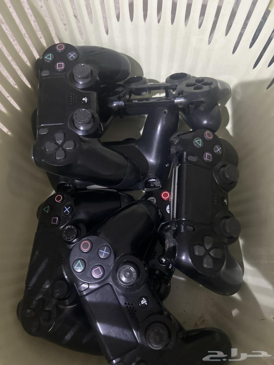 I'm showing you 10 Sony controllers, 4 of them are original63655511592963110
