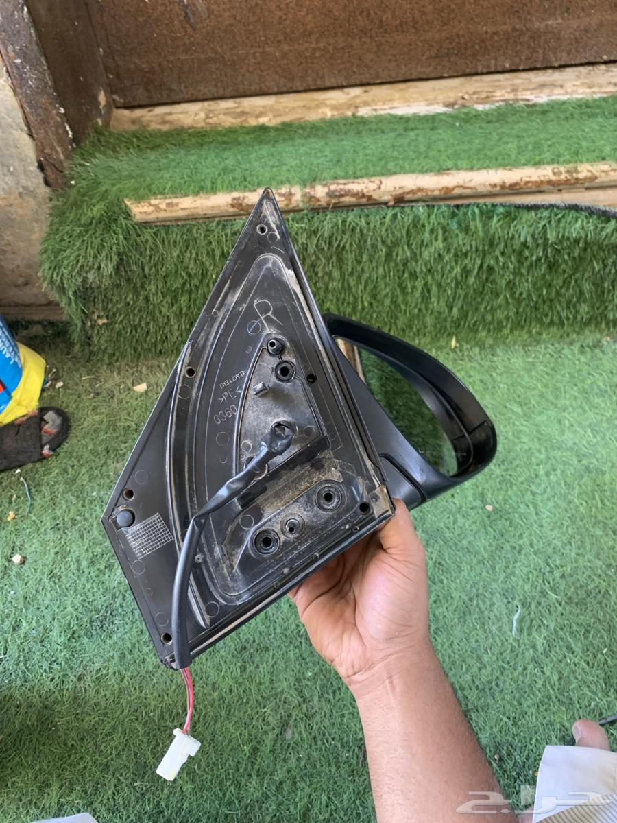 Original right-side mirror for Yaris 2014 to 2022, clean and functional, condition required63679722681987114