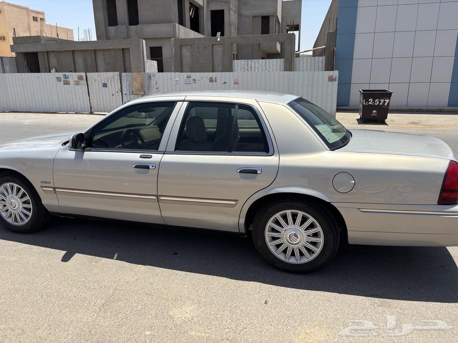 فورد مركيز 2010 ذهبي63655062506241111