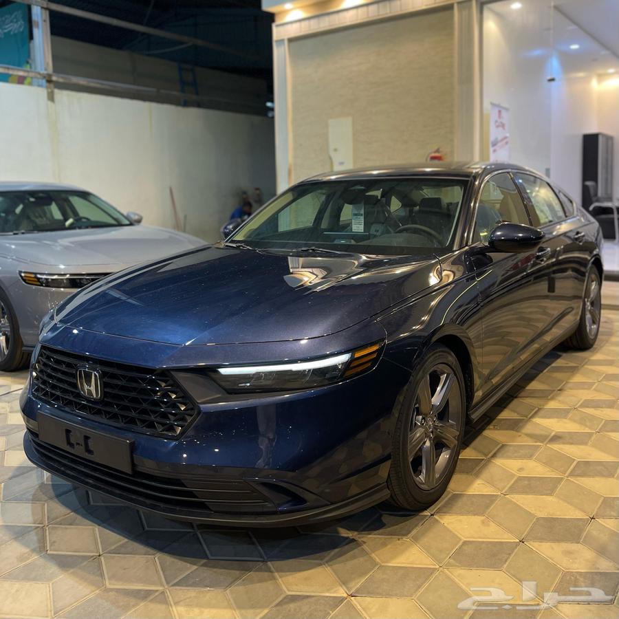 Honda Accord EX Mid-Level Trim in Navy Blue for 130,000 Including Tax63676537011203112